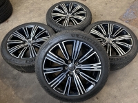 18 inch originele inscription velgen + winterbanden Volvo V60 31471312 set 1