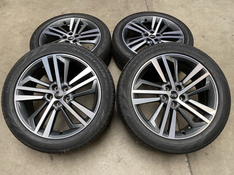 20 inch originele velgen + zomer banden Audi Q5  SQ5 255 45 20 80A601025F (2)