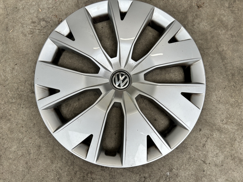 16 inch originele wieldop Volkswagen Taigo 2GM601147A