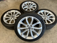 18 inch originele velgen + zomerbanden Audi A4 B9 8W0601025H