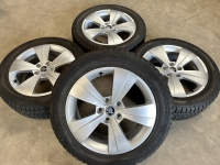 17  inch originele velgen + winterbanden  Skoda Superb 3V060102A