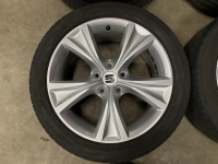 17 inch originele velgen + zomerbanden Seat Leon 5FA601025C set 3