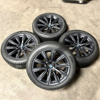 18 inch originele velgen + winterbanden BMW 5 serie G30 G31 style 684 set 2