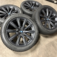 18 inch originele velgen + winterbanden BMW 5 serie G30 G31 style 684 set 2