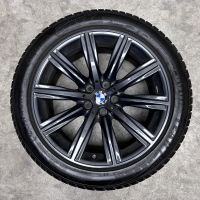 18 inch originele velgen + winterbanden BMW 5 serie G30 G31 style 684