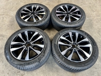 17 inch originele velgen + winterbanden Mercedes C klasse W206 A2064016000 - A2064016100