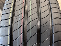 18 inch originele velgen +  zomerbanden Audi A3 S3 8Y 8Y0601025M set 1