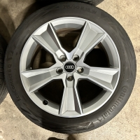 18 inch originele velgen + zomerbanden Audi Q2 81A601025J