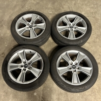 18 inch originele velgen + zomerbanden Audi Q2 81A601025J