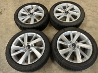 17 inch originele Gavia velgen + winterbanden Volkswagen Golf 8 5H0071497