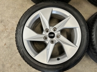 17 inch originele velgen + vierseizoenenbanden Audi A3 8Y0601025A