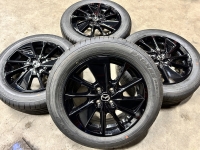 16 inch originele velgen + zomerbanden Mazda 2 9965 81 5560