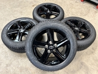 16 inch originele velgen + winterbanden Toyota Auris - Corolla PW457-02004