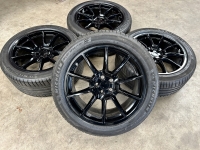 20 inch originele velgen + zomerbanden Porsche Macan 95B601025BH 95B601025BJ