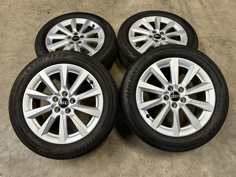 16 inch originele velgen + zomerbanden Audi A1 82A601025C