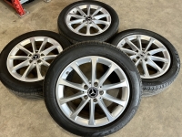 17 inch originele velgen + zomerbanden Mercedes A, B klasse CLA  A1774010300 set 3