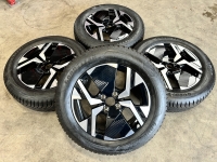 17 inch originele GT velgen + vierseizoenenbanden Peugeot 2008 9849269080