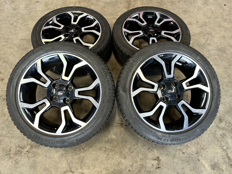 17 inch originele velgen + vierseizoenenbanden Ford Ecosport MN1J-100-AA