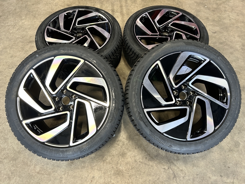 20 inch originele Montreal velgen + winterbanden Volkswagen ID.4 14B601025E 14B601025F