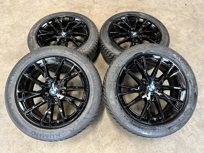 17 inch originele velgen + winterbanden BMW 1 serie F40 style 489 7849122 zwart