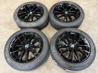 17 inch originele velgen + winterbanden BMW 1 serie F40 style 489 7849122 zwart