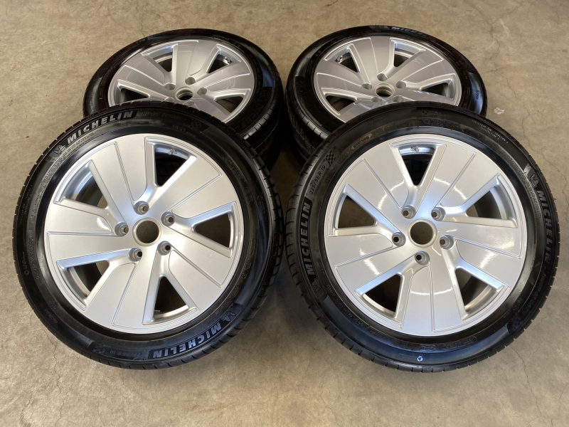 19  inch originele Aero velgen + winterbanden Porsche Taycan 9J1601025B / 9J1601025C