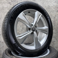 19 inch originele velgen + winterbanden Audi Q5 80A601025K set 3