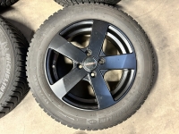 15 inch dezent velgen + winterbanden Toyota Yaris 175 65 15