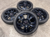 17 inch originele velgen + winterbanden Mini JCW 6855119