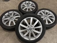 17 inch Dijon velgen + winterbanden Volkswagen Golf set 2