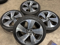 21 inch originele velgen + winterbanden Audi Q5 4KE601025F