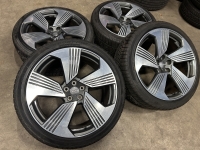 21 inch originele velgen + winterbanden Audi Q5 4KE601025F