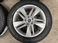 17 inch originele velgen + winterbanden  Skoda Superb 3V0601025BH nieuw