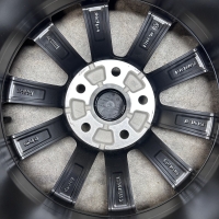 17 inch originele Merano velgen + winterbanden Volkswagen Passat 3G8071497 set 1