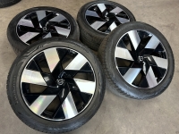 20 inch originele velgen + all season banden Volvo XC60 32358303