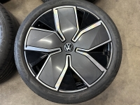 19 inch originele Leeds velgen + zomerbanden Volkswagen Passat 3J0601025Q