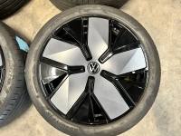 19 inch originele Leeds velgen + zomerbanden Volkswagen Passat 3J0601025Q