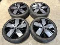 19 inch originele Leeds velgen + zomerbanden Volkswagen Passat 3J0601025Q