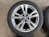 17 inch originele velgen + zomerbanden Mercedes A B klasse CLA