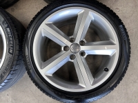 18 inch originele velgen + zomerbanden Audi A4 B8 8K0601025CK