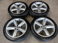 18 inch originele velgen + zomerbanden Audi A4 B8 8K0601025CK