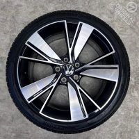 18 inch originele Bakersfield velgen + zomerbanden VW Golf 8 5H0601025J