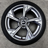 18 inch originele velgen +  zomerbanden Audi A3 S3 8Y 8Y0601025P
