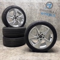 17 inch originele velgen + zomerbanden Audi A3 s line 8Y0601025A set B