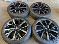 17 inch originele velgen + zomerbanden Peugeot 208  9825165080