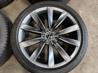 19 inch originele Chennai velgen + zomerbanden Volkswagen Arteon 3G8601025G set 1