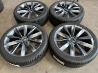 19 inch originele Chennai velgen + all season banden Volkswagen Arteon 3G8601025G set 3