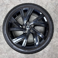 18 inch originele Bergamo velgen + zomerbanden Volkswagen Golf  8 5H0601025AE