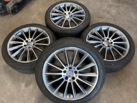 19 inch originele AMG velgen + zomerbanden Mercedes GLA A1564012800