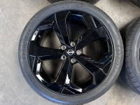 19 inch originele velgen + zomerbanden Nissan Juke R09901 5